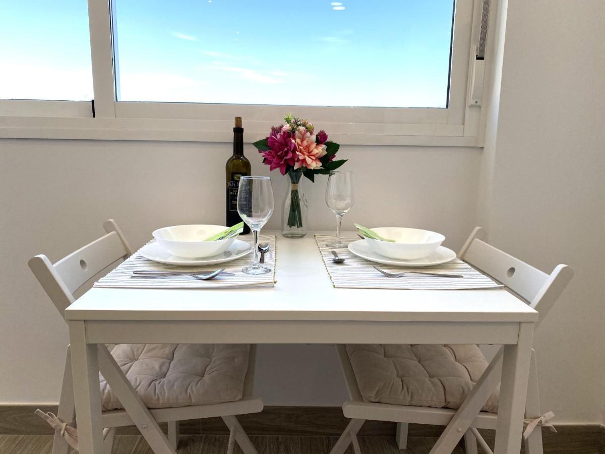 Residencial Santa Justa - Vacacional Sevilla エクステリア 写真
