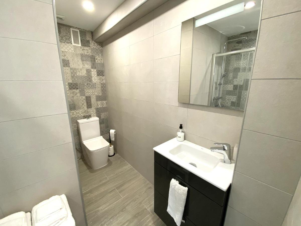 Residencial Santa Justa - Vacacional Sevilla エクステリア 写真